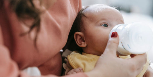 L'importance de la température du biberon de bébé